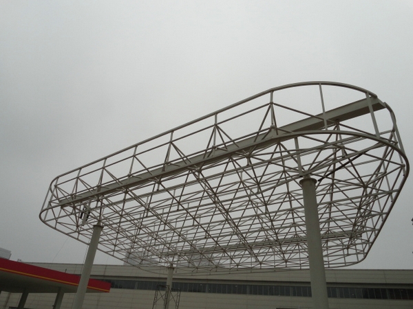 球形網(wǎng)架加工施工中要注意哪些事項(xiàng)